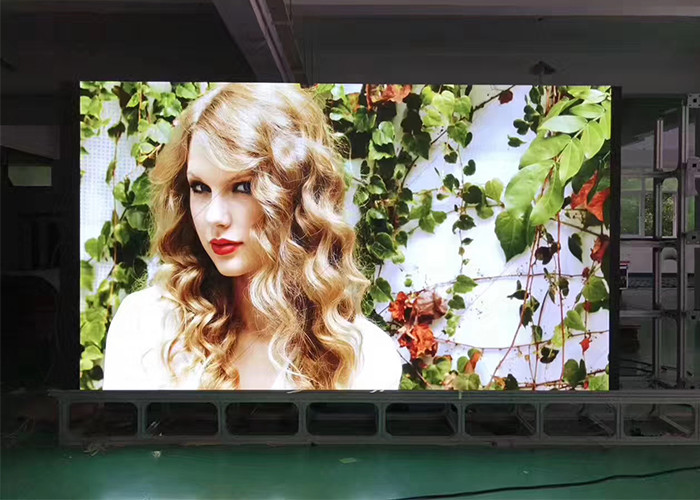 Curved Video Wall P2 Indoor LED Displays SMD1515 Custom Size