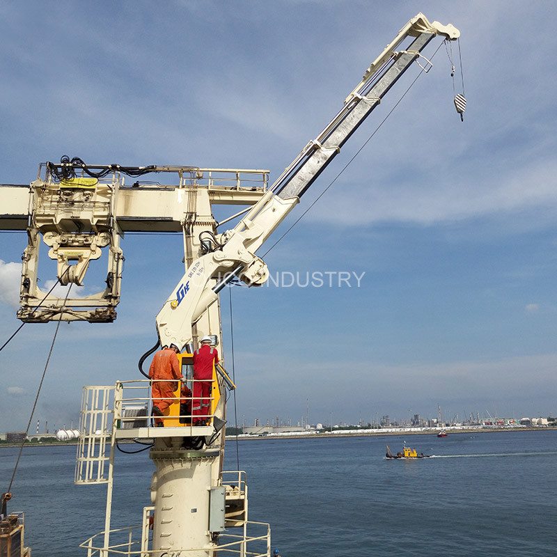 2.5t 22m Telescopic Ship Deck Cranes Boom Hydraulic With IACS Certified