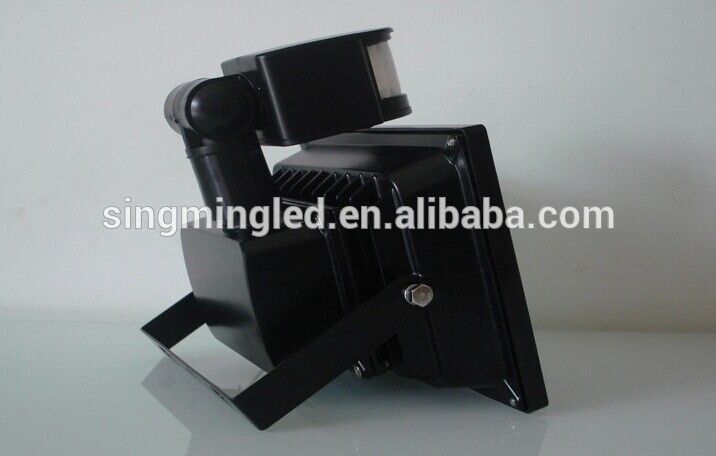 LED Aluminum Lamp Body Material motion sensor LED flood light with 3 years warranty