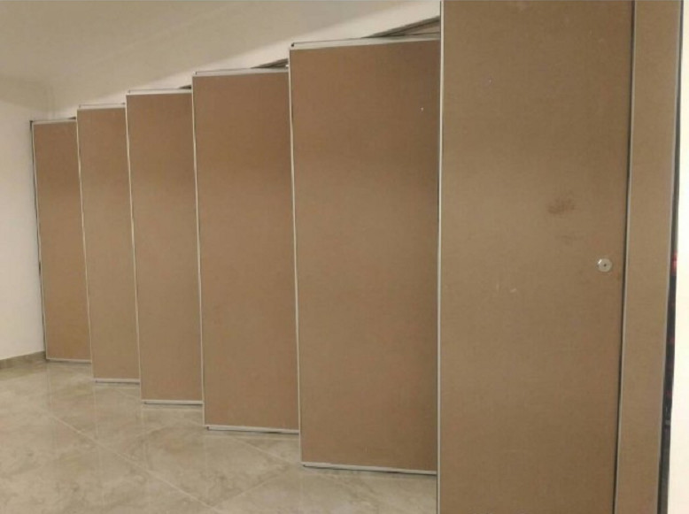 DIY Fire Resistant Movable On Wheels Wooden Partition Wall For Banquet