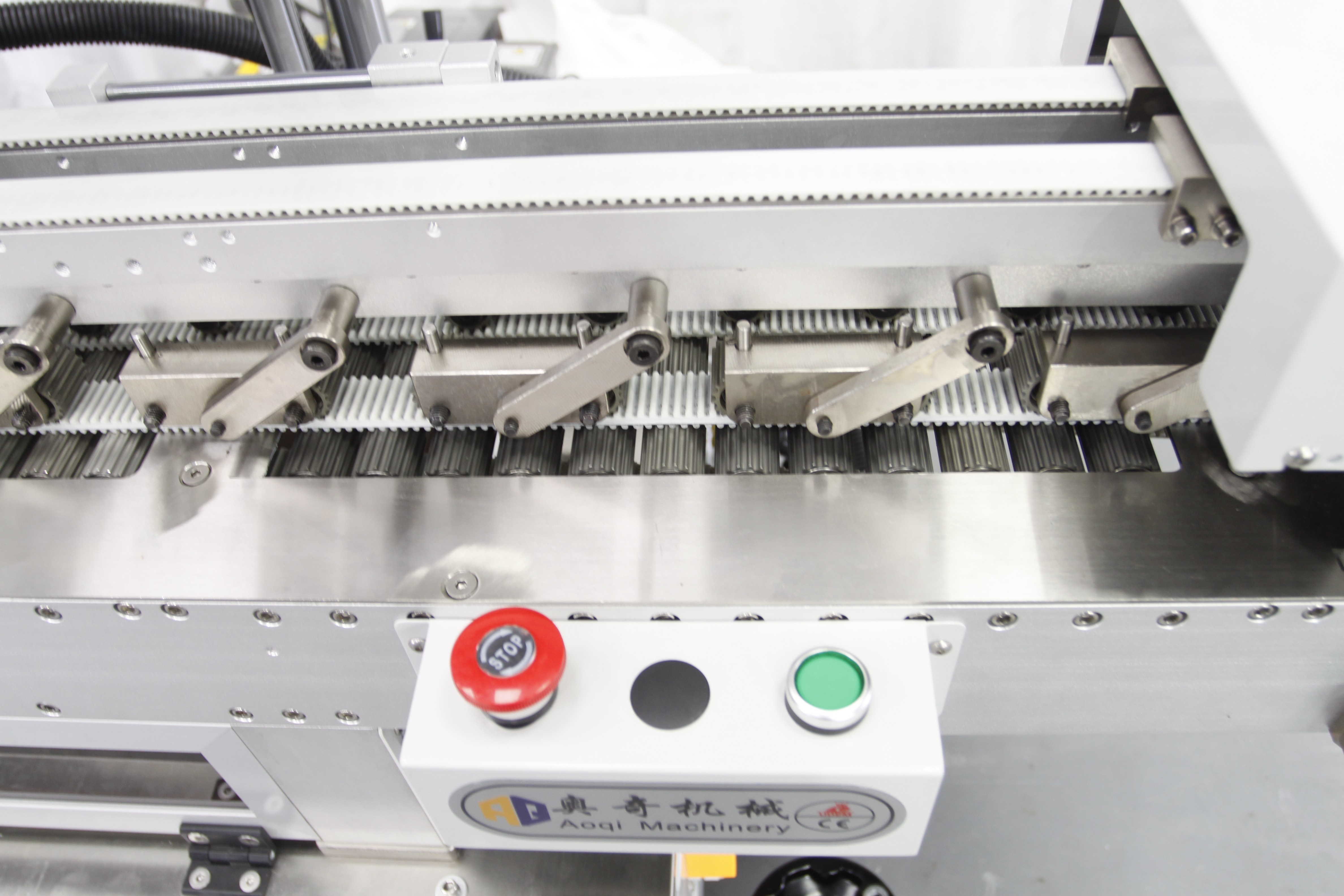 High Speed Label Sealing Machine Aq220TB 170pcs/Min 20 - 40mm