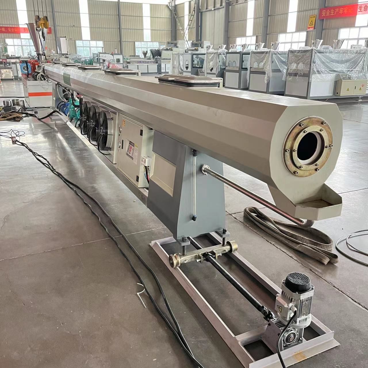 Conical Twin Screw Extruder PVC Pipe Manufacturing Machine For Sewage Pipe
