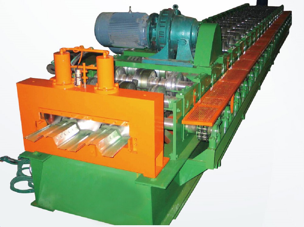 8T Floor Deck Roll Forming Machine 45# Steel With Quenching 60mm Shaft Chain Drive