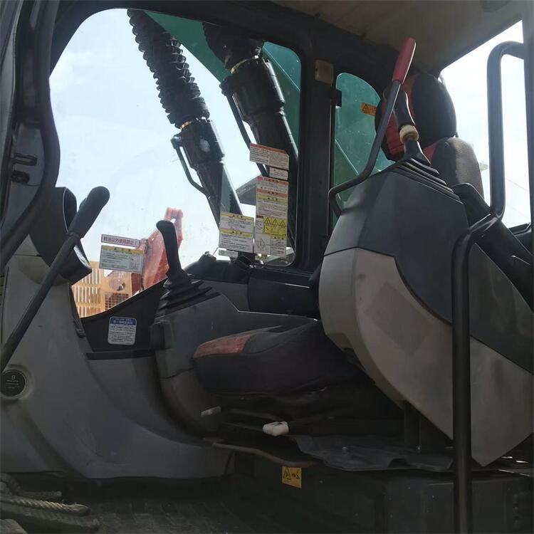Original Japan Used Kobelco SK200 Excavator Large Crawler 20ton with Simple Operation