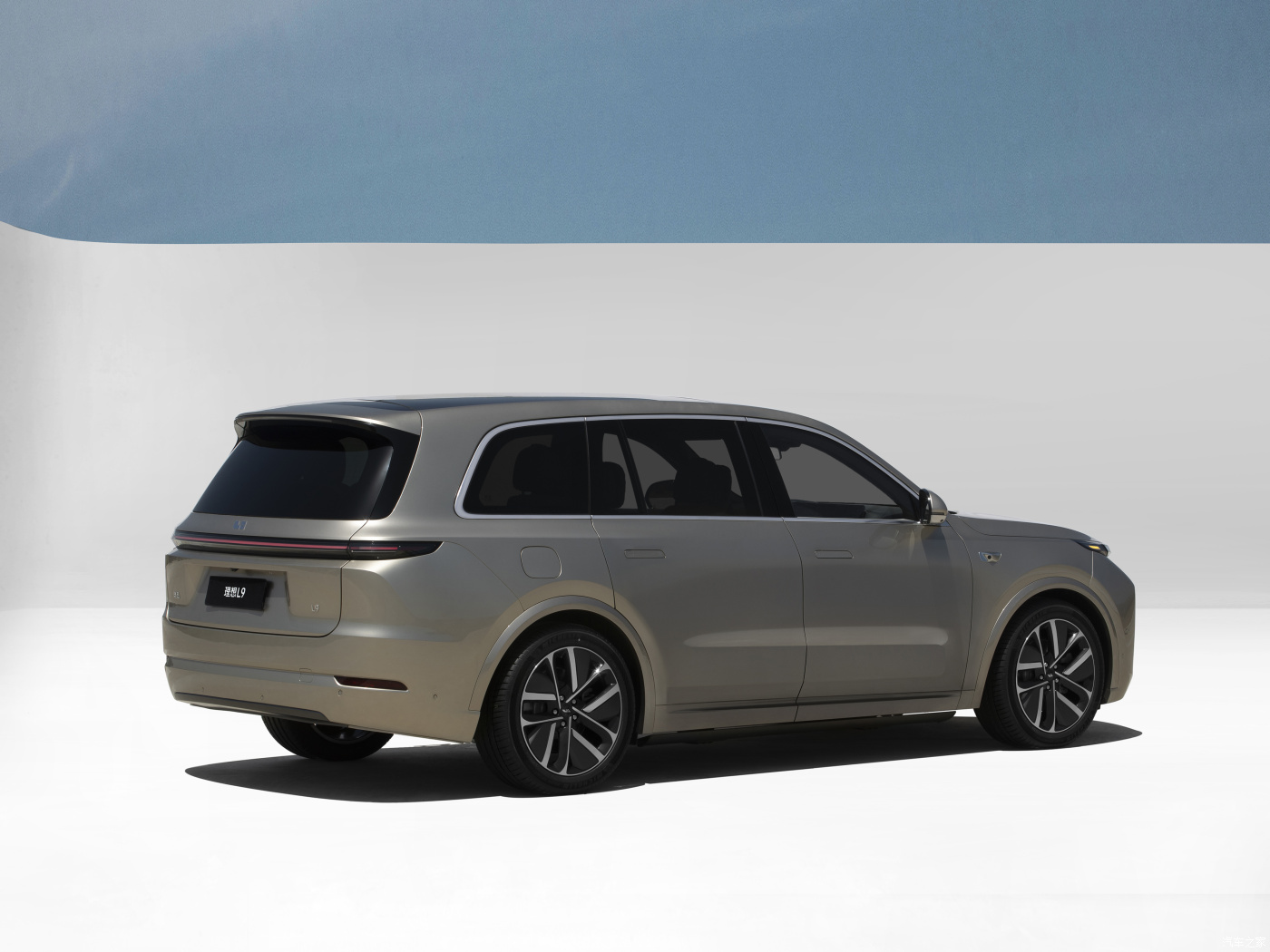 Max Speed 180 Km/h Extended Range Version Lixiang One High Speed Electric Utility Vehicle lixiang l9 Automobile 2023 Adult