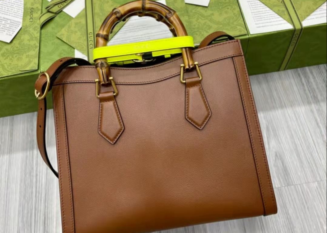 DIANA 27cm Length Bamboo Tote Bag Elegant Temperament Cross Body