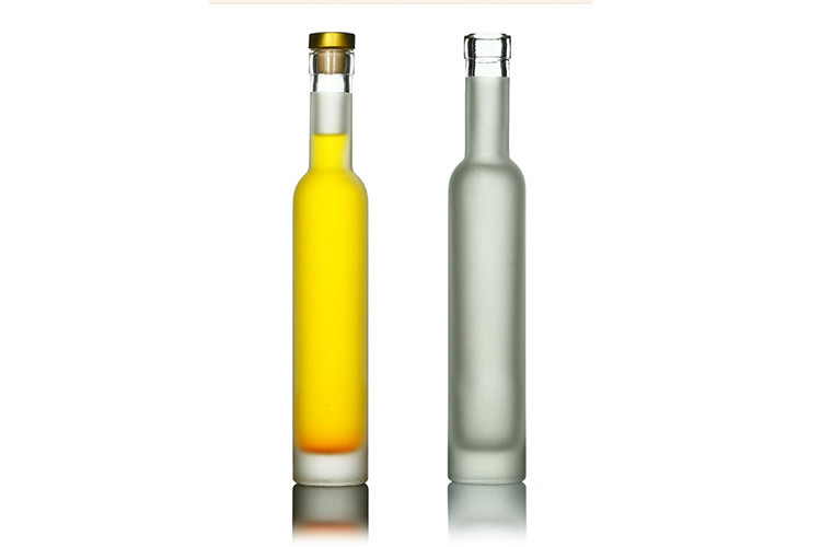 Colored Glass Wine Bottles High White Glass Fashionable Appearance