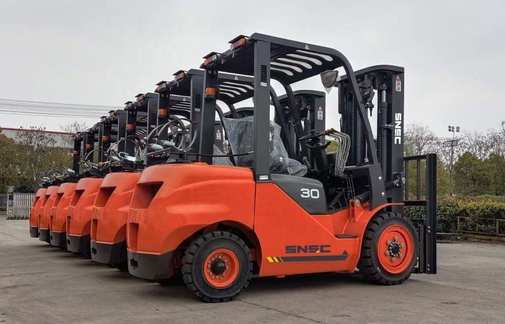 Chinese Snsc Brand 1.5/2/3/3.5/4/5/7/10 Ton Diesel/LPG/Gas/Gasoline Forklift with CE EPA