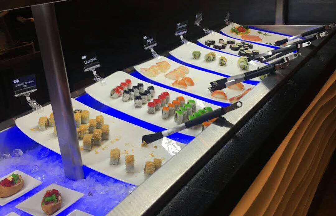 Commercial Buffet Equipment for Salad and Seafood, LED Lighting Refrigerated Buffet Display Table