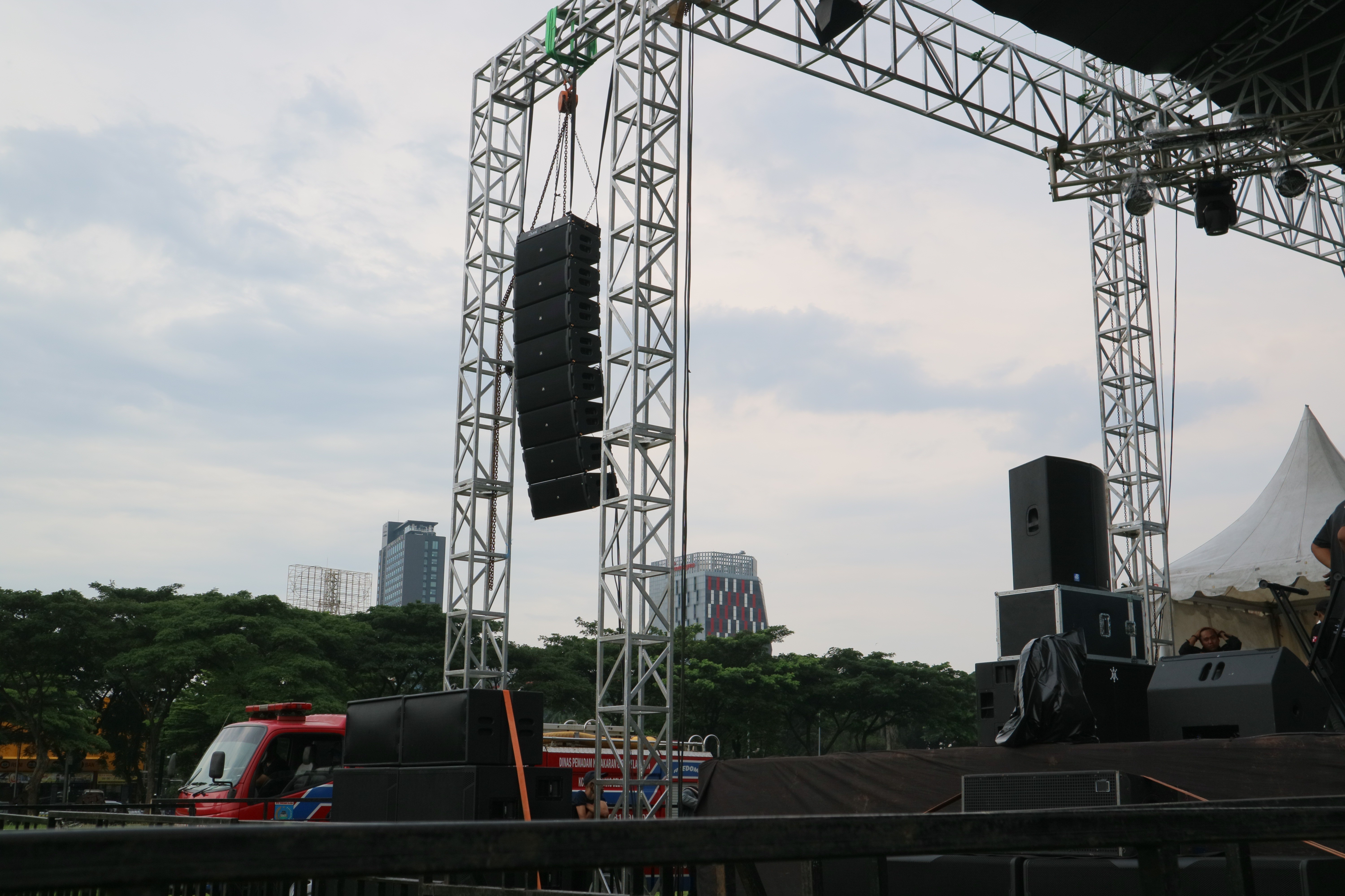 ARE AUDIO dual 10 inch outdoor line array speaker system sleek design powerful performance