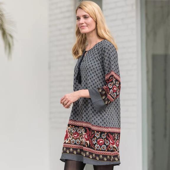 Factory price Patterned Border Dress Spring Dress for women