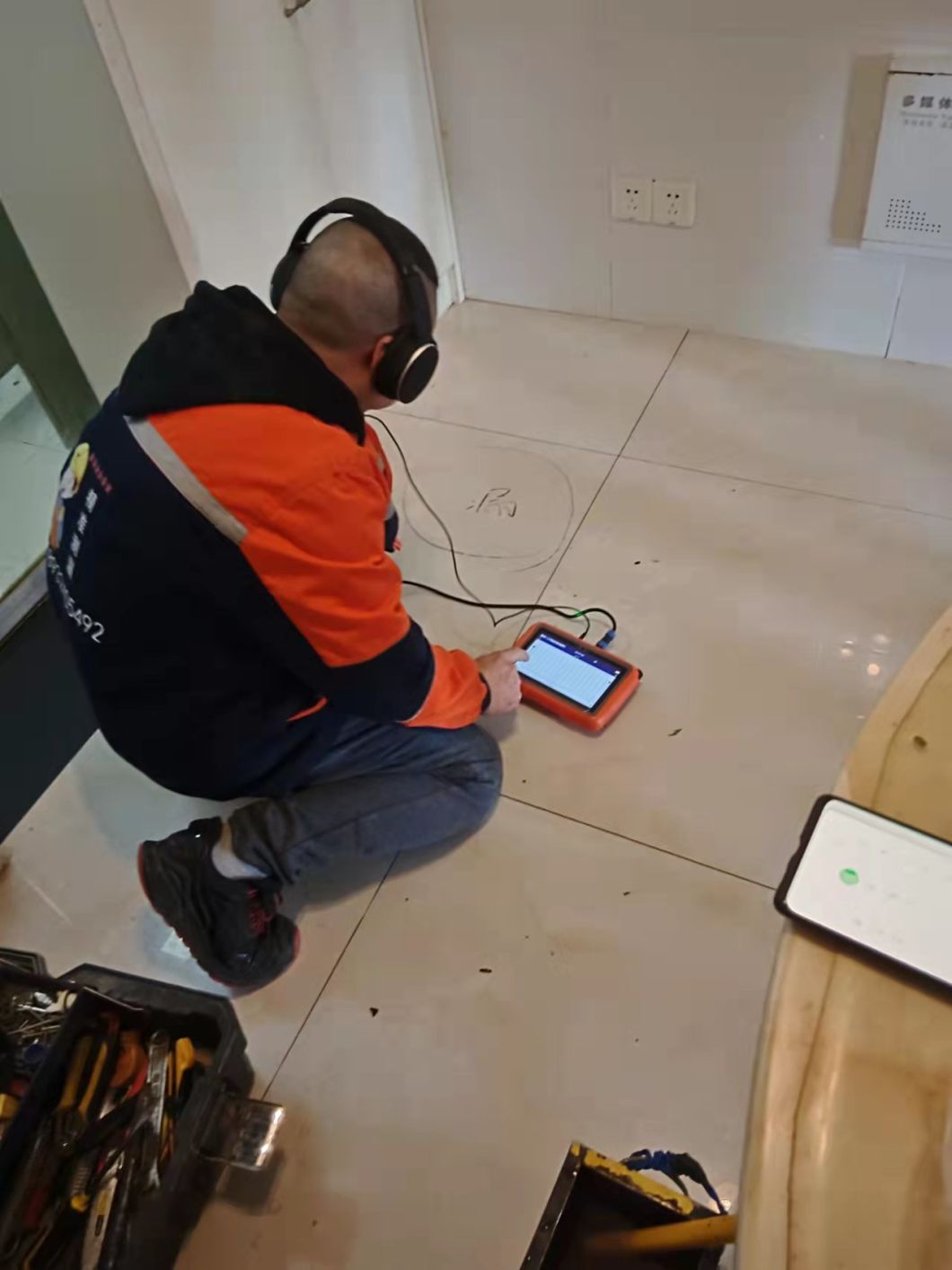 Pqwt-L30 Depth 50cm Plumbing Tools Home Water Pipe Leak Detector