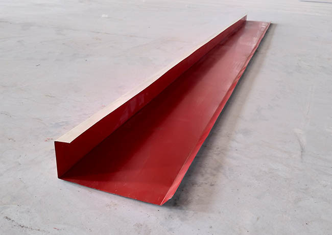Blue / Orange Color Ridge Cap Roll Forming Machine For Building Material Producing