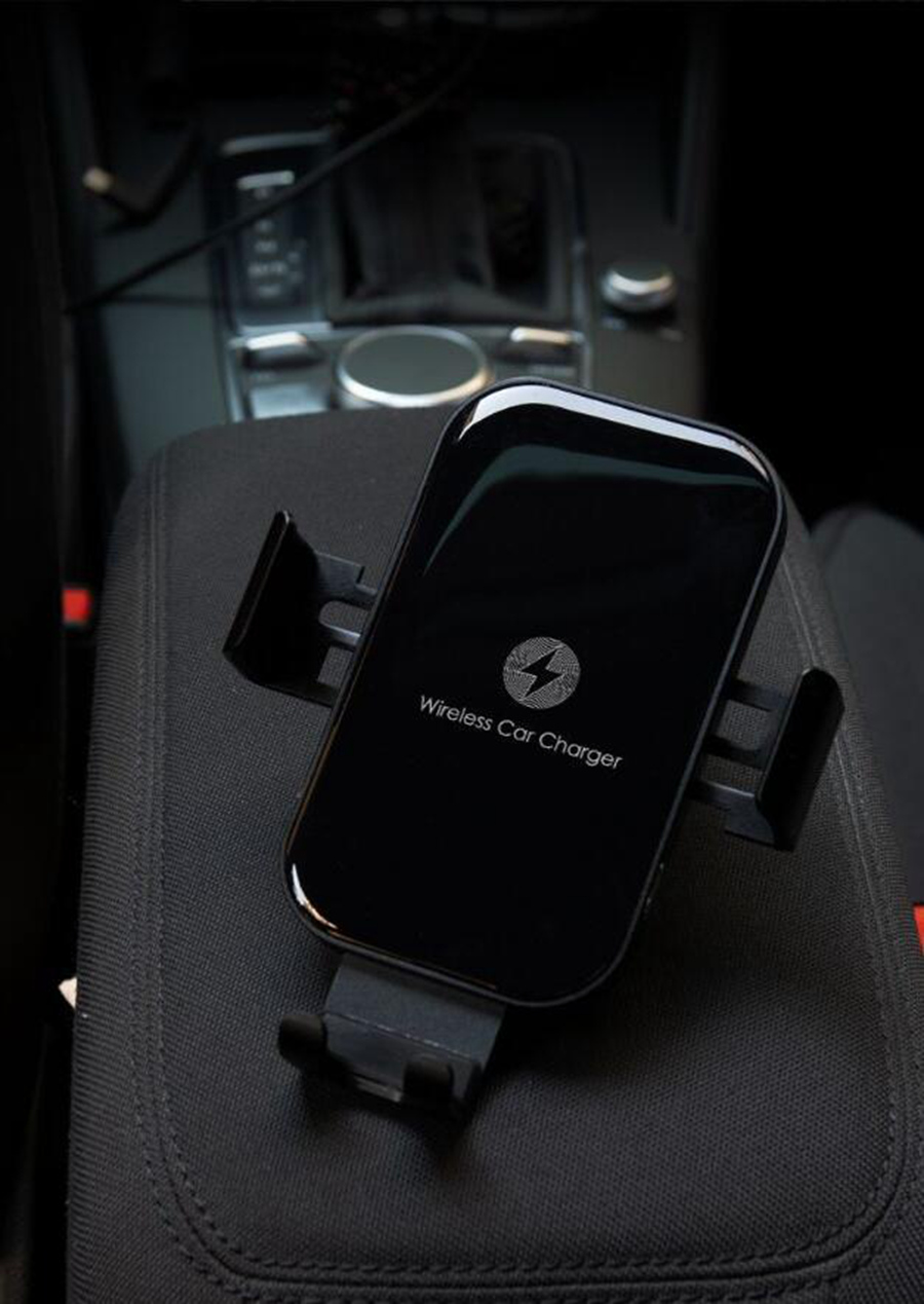 UV Coating USB-C 15W Wireless Phone Charger For Cellphone