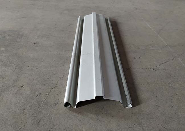 Hydraulic Profile Rolling Shutter Making Machine , Steel Roll Up Slats Shutter Door Machine