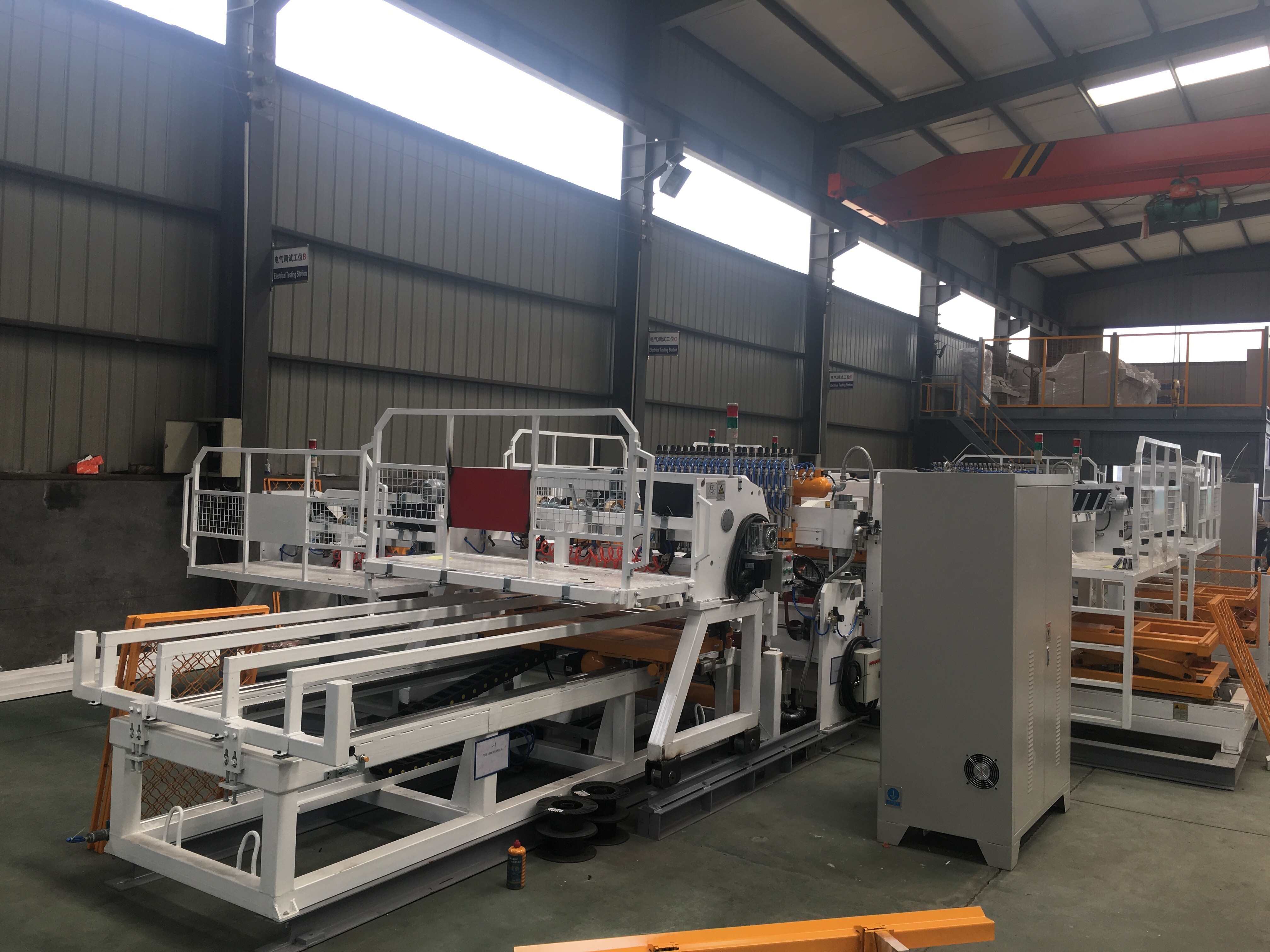 Semi Automatic 686 Wire Mesh Bending Machine For Garden Fence Mesh