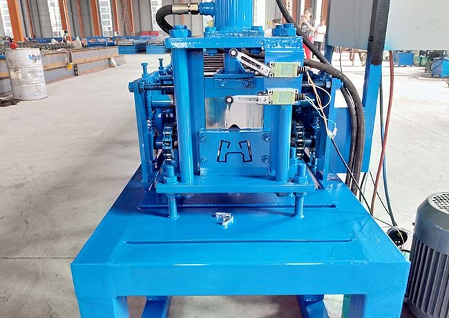 Upright Column Light Steel Keel Roll Forming Machine With Punch Machine Servo Feeder