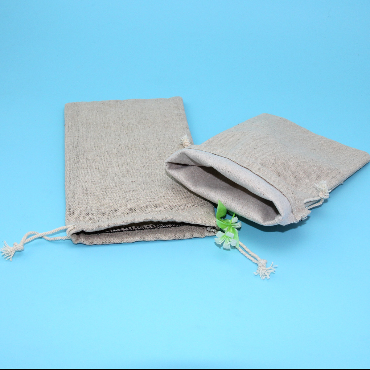 Single Drawstring Burlap Reusable Bags 10cm Wide 18cm High For Coffee Beads