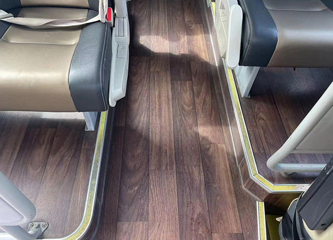 Second Hand Used Yutong City Bus Coach Travelling Right Hand Drive 48Seats