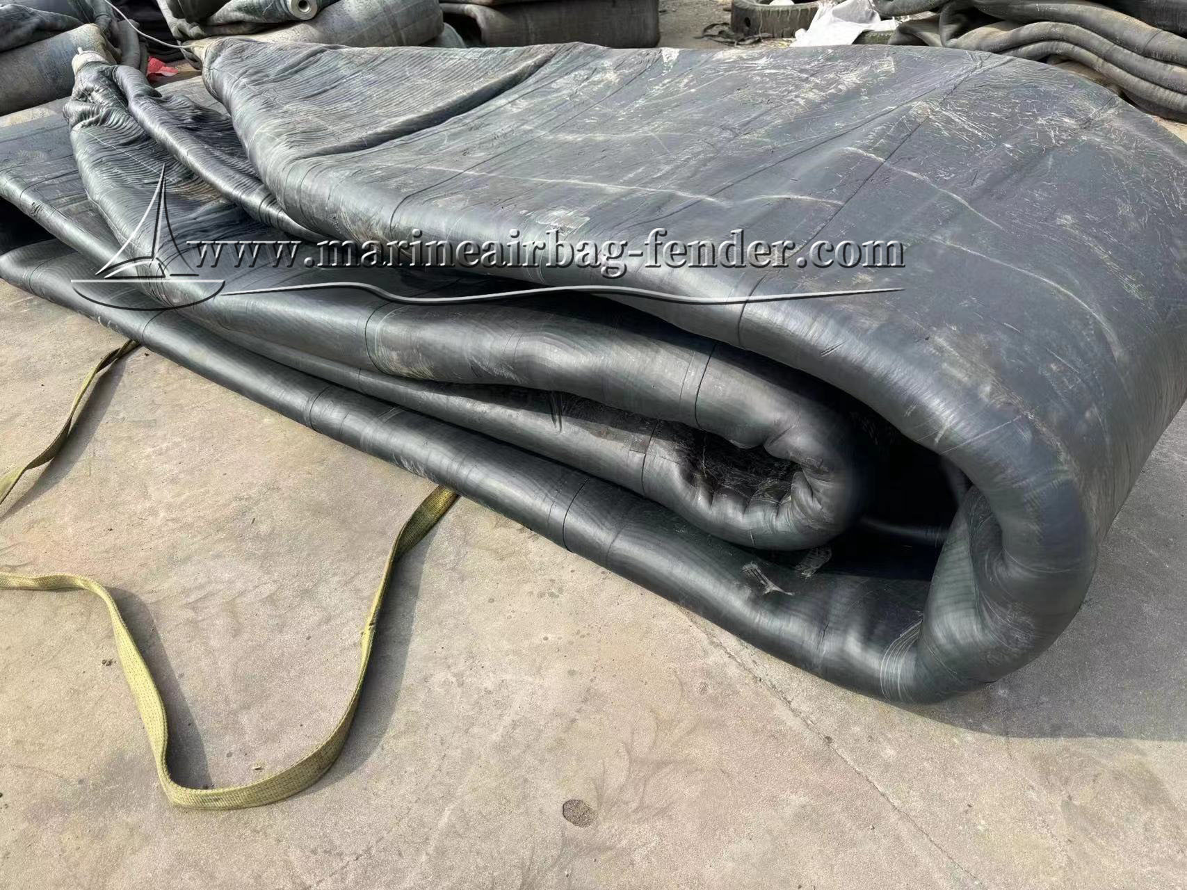 ISO45001 Marine Airbags For Ship Launching Lowering Floating / Salvage