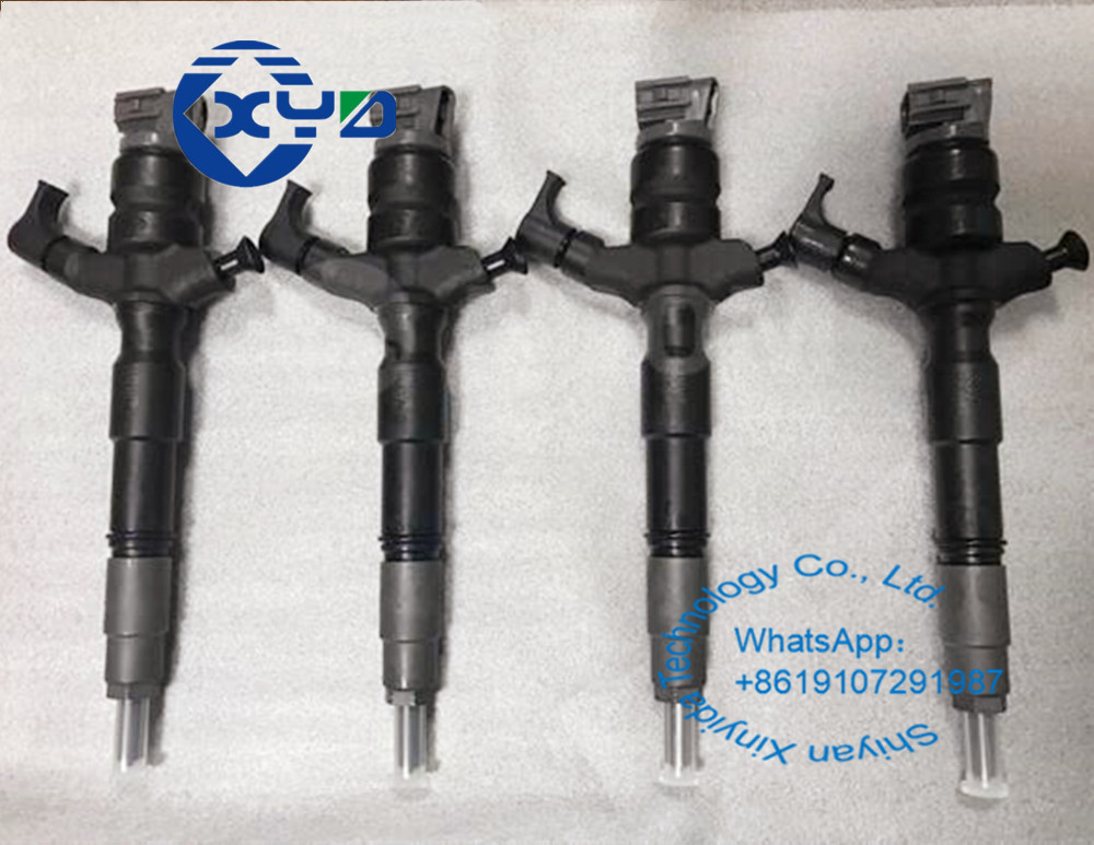 Fuel Common Rail Injector 2367030440 Denso Diesel Injector For Toyota Vehicles