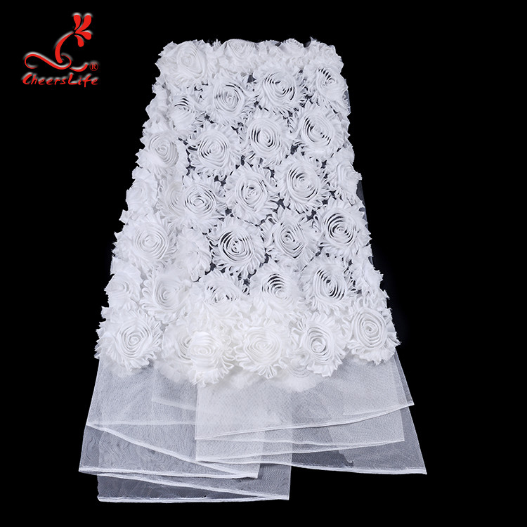 Fashion Dribbling Embroidered Lace Fabric / Lace Netting Fabric
