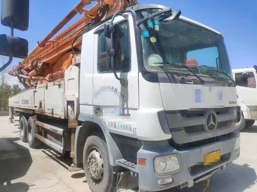 2013 Zoomlion 49m Concrete Pump Used Construction Machinery Concrete Equipment Truck Mouted Pump on Benz Chassis