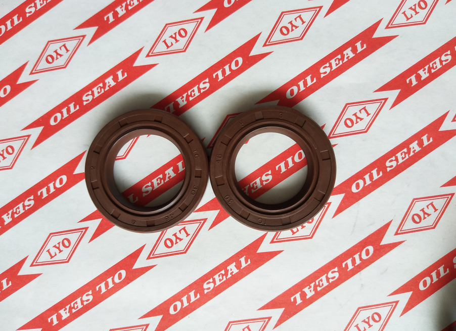 TC framework oil seal,model 30*46*8,NBR material,color is generally biack and brown.