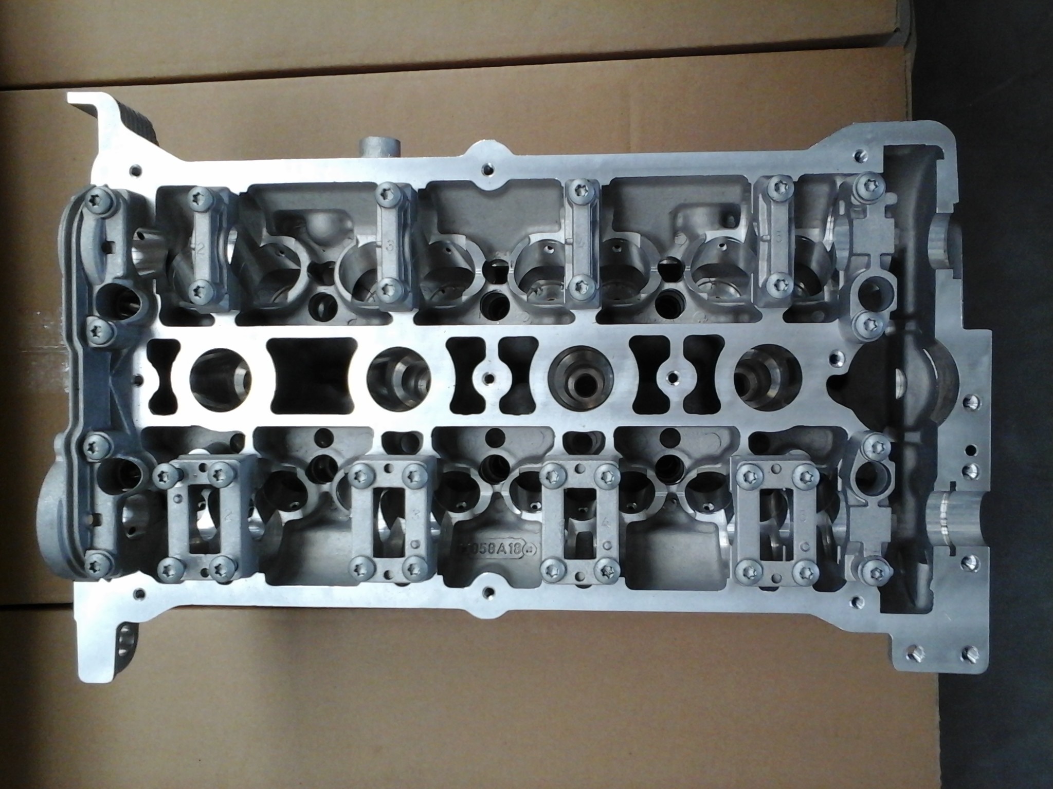 1.8T 20V Engine Cylinder Head For VW Passat B5 Beetle AUDI A4 TT 06A103351L