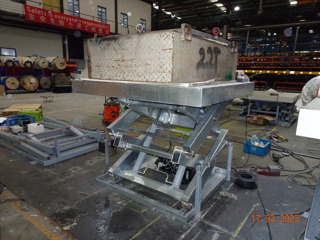 2ton Hydraulic Electric Stationary Scissor Lift Table High Lift Table with Bellow