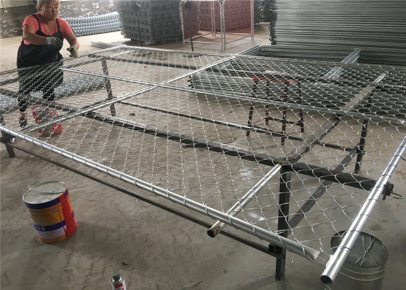 6'x10' chain link temporary fence 1⅝"(42mm) HDG pipes x 16ga wall thick spacing 63mm x 63mm x 2.4mm diameter