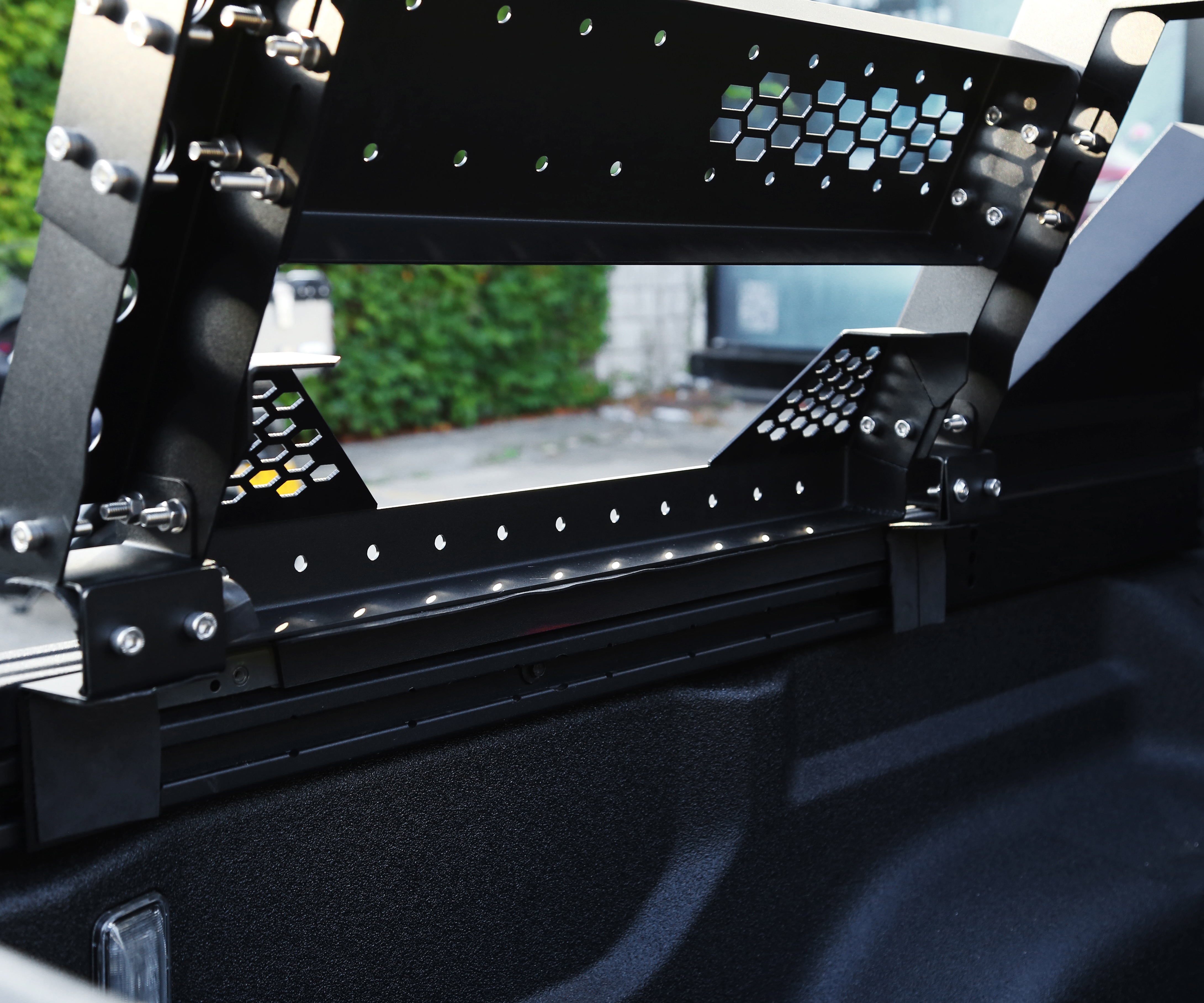 Pickup Truck Bed Rack System Customized for TOYOTA TRUCK and Made of Sturdy Aluminium
