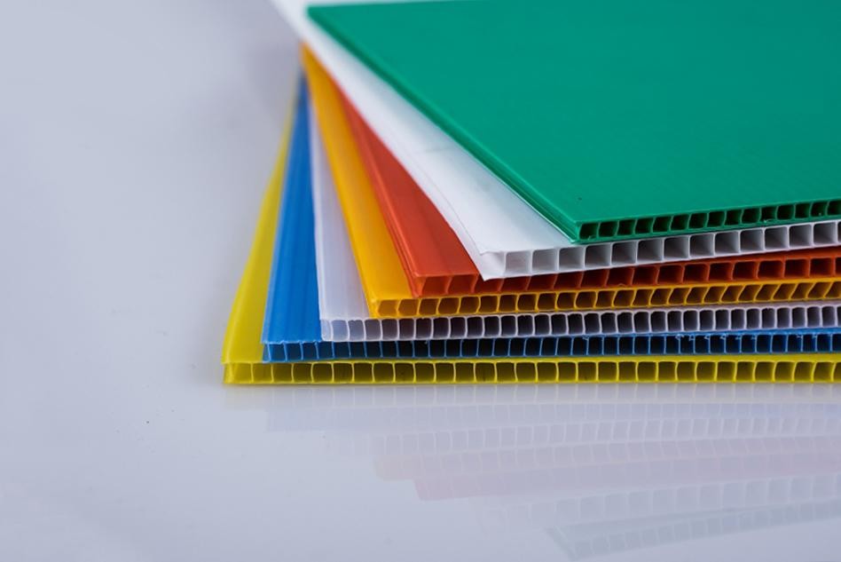 Customized Plastic Corrugated Sheet Green 4mm PP Plastic Hollow Sheet Corflute Sign