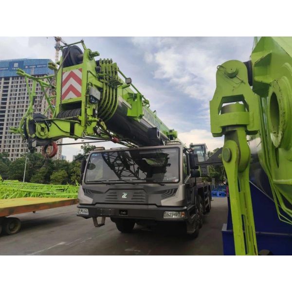 Zoomlion 70t Refurbished Truck Mounted Crane 75km/H Anti Collision