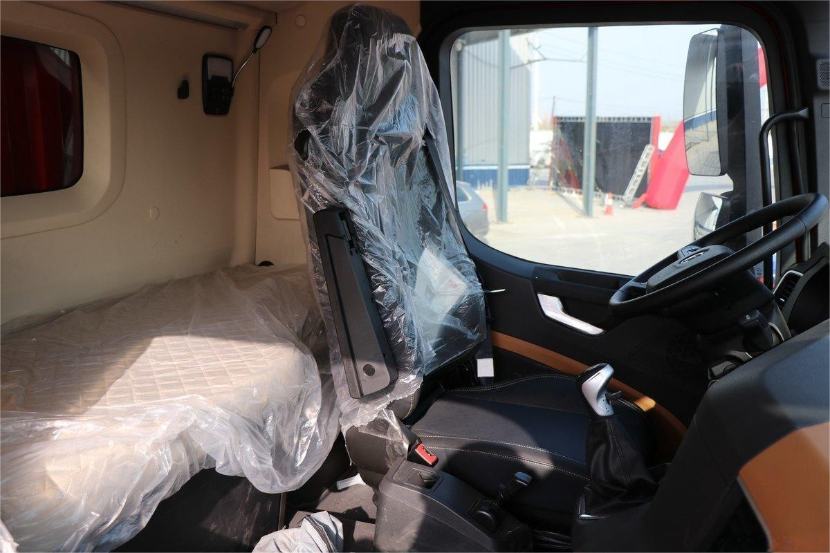 Used Truck X3000 Maximize Load Capacity and Versatility Barnacle Lorry