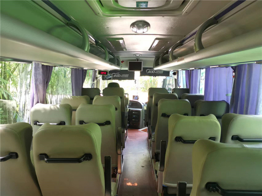 Used Buses 32 Seats Yutong Diesel engine , Manual Used Tour Buses