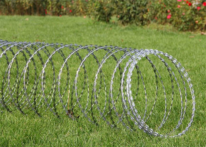 Military Galvanized Blade 22mm Razor Mesh Fence For Construction