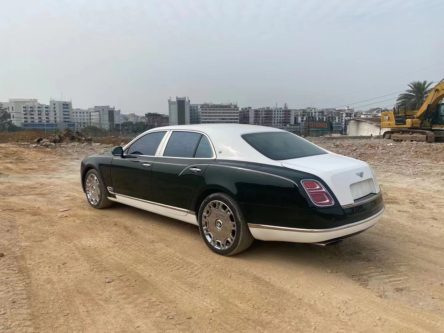 For Bentley Mulsanne Body Kit Mulsanne Upgraded with New Front and Rear Bumper Headlights and Taillights