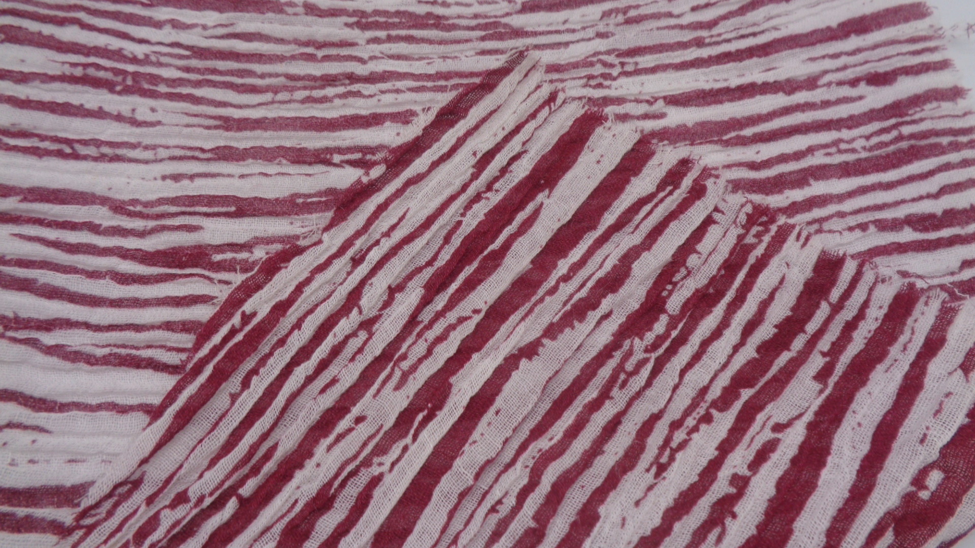 100% Ramie Linen Garment Fabric 135 Gsm 135cm Printed Crumple