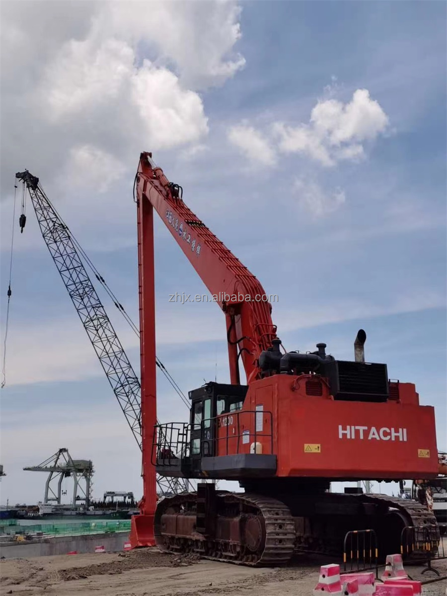 Excavator extension arm and port dredging designed for river dredging