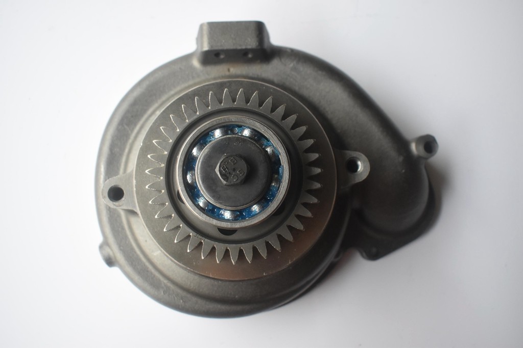 Engine Parts C13 Water Pump 3520205 223-9145 Excavator Spare Parts For Repair