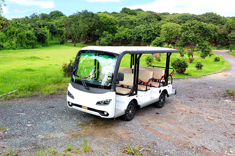 8+3 Passenger Electric Sightseeing Shuttle Bus With 7.5KW Lithium Battery For Amusement Areas