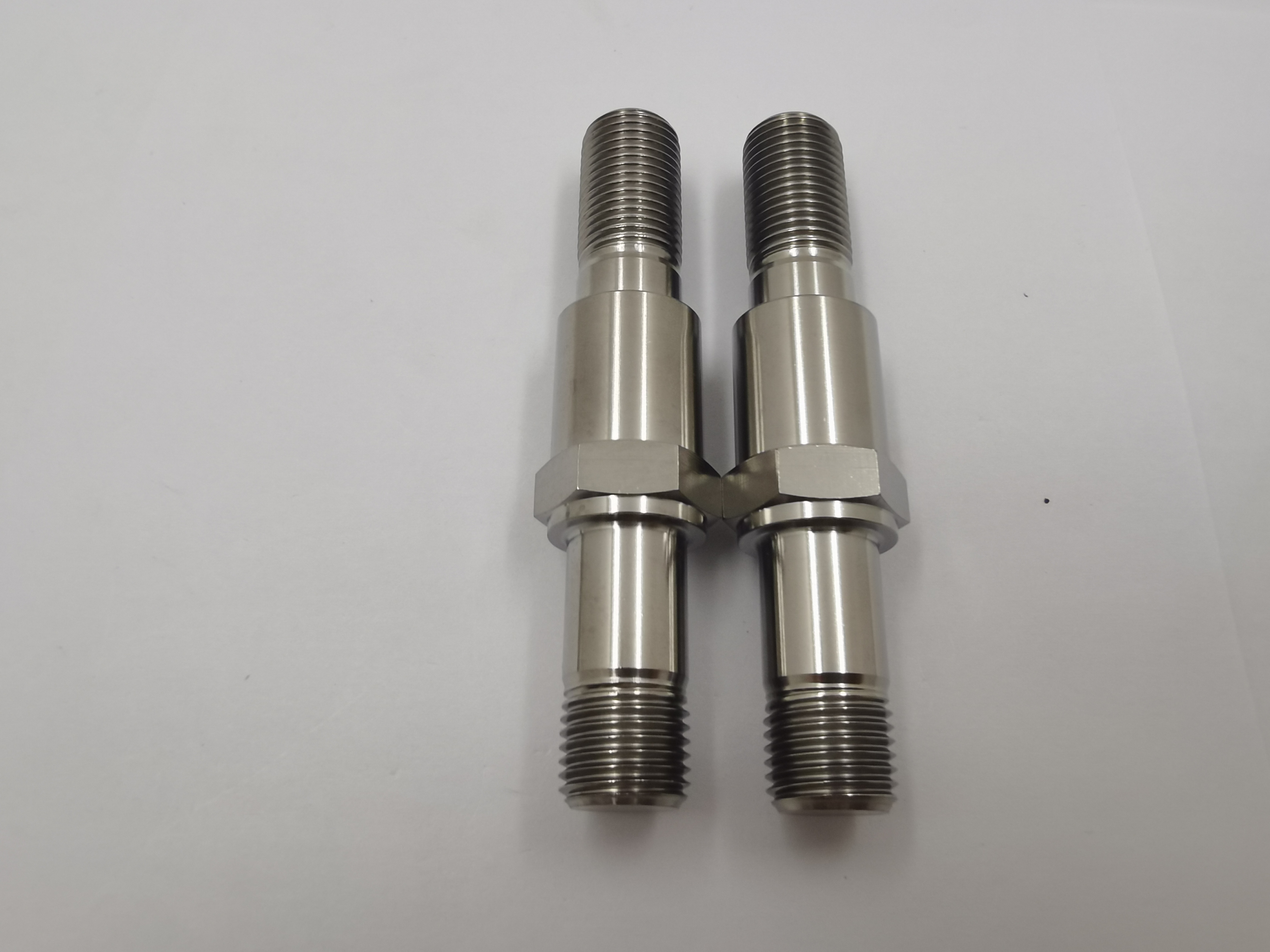 Universal Car Fitment Eagle Sprint Car Chassis Natural Titanium One Nut and Q/C R/R S/P Plus Bolt Kit for N/M OE NO