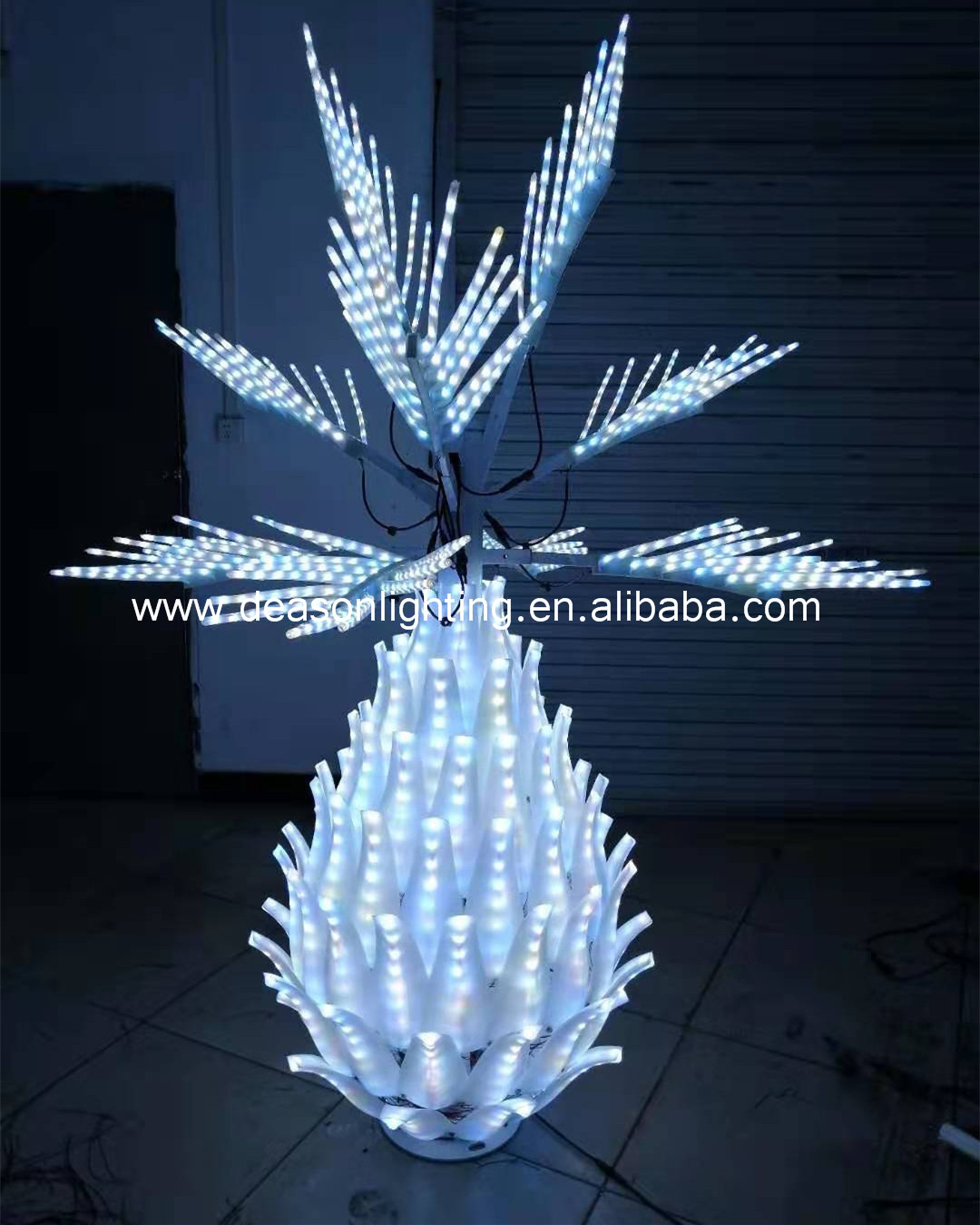 Color Changing Outdoor Led Pineapple Tree