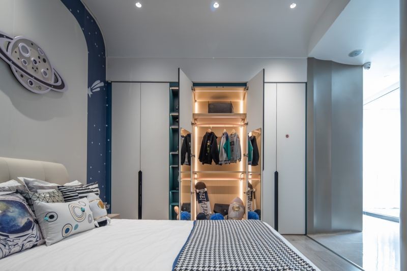 Stylish Practical Stainless Wardrobe Kids Wardrobe With 150 Degree Opening Doors