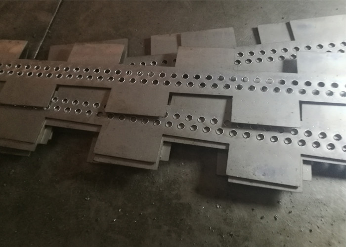 Chain Driven Plate Conveyor Belt High Stability For Heavy Load Transport Line