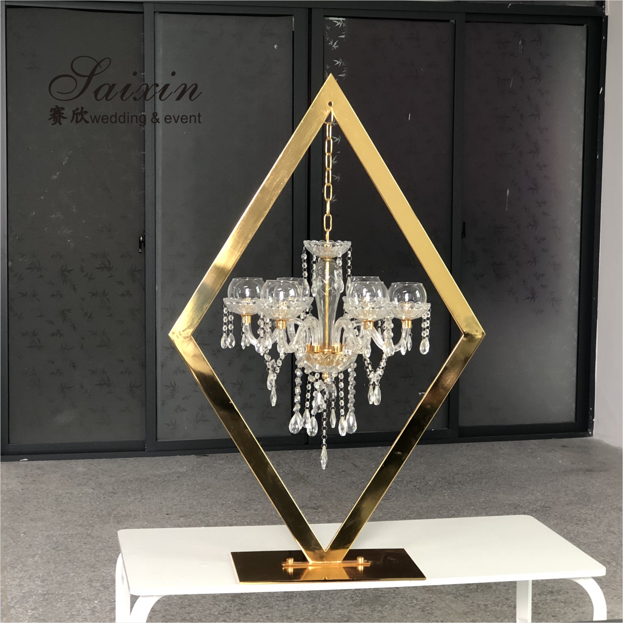 9 Arms 95cm Tall Crystal Glass Candelabras Acrylic Crystal Candle Holder Centerpieces