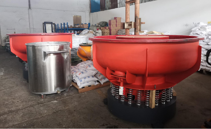 Vibratory Finishing Machine for Metal Ware Surface Polishing Stone Polishing for cookware