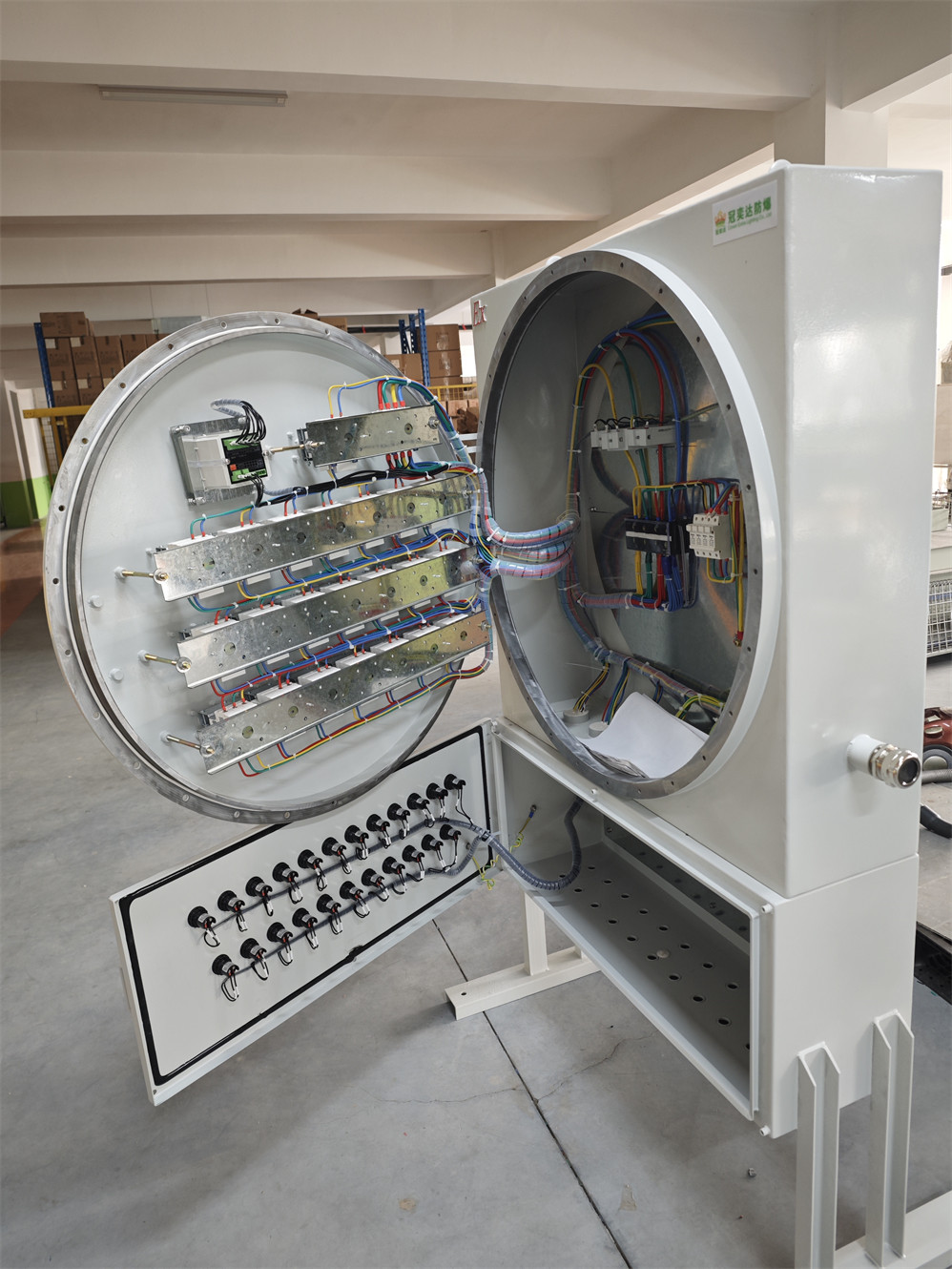 Customizable Rated Voltage Explosion Proof Distribution Box Flameproof Control Cabinet ATEX Rated For Hazardous Area Zone1&2 21&22