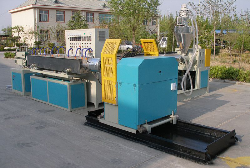 Single Screw Steel Wire Reinforced PVC Hose Making Machine With Screw Speed Of 75 Rpm